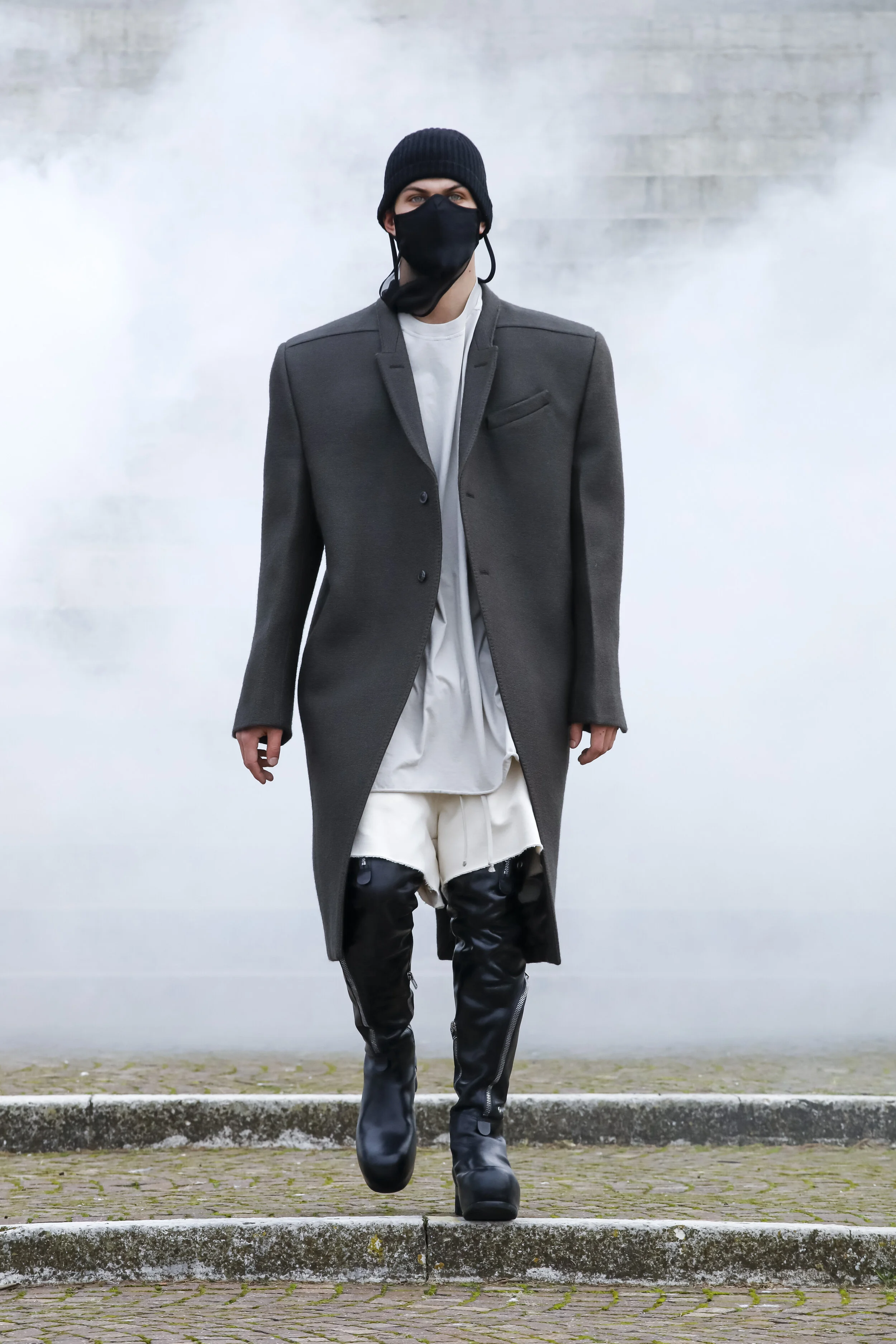 RICK+OWENS+MFW21+LOOK+37.jpg